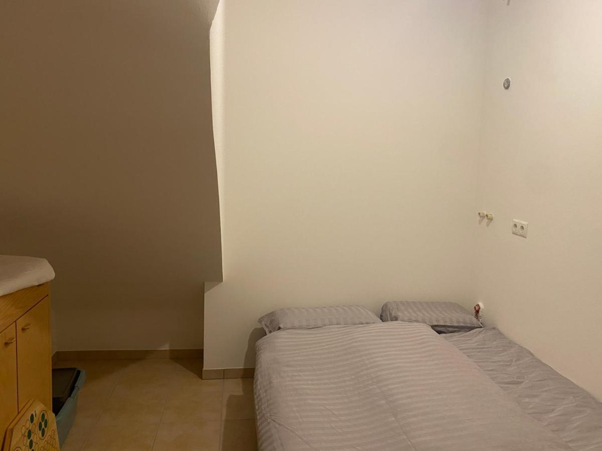 Attraktive Wohnung-Elztalidyll-Zwischen Mosel,Nuerburgring Und Burg Eltz Kollig Eksteriør billede